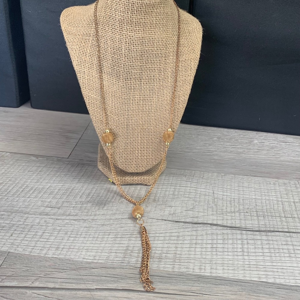 Gold Tone Mesh Orb Tassel Lariat Long Chain Necklace 24 Inch Vintage Style